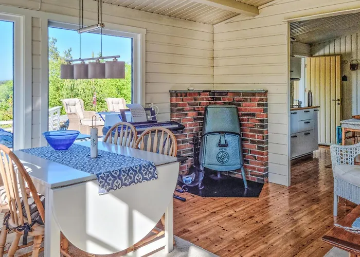 2 Bedroom Cozy In *